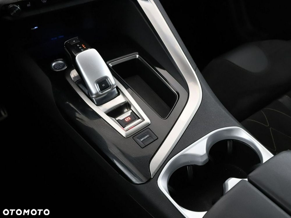 Peugeot 5008 2.0 BlueHDI GT S&S EAT8 - 32