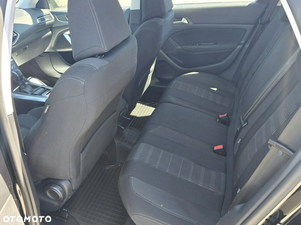 Peugeot 308 - 18
