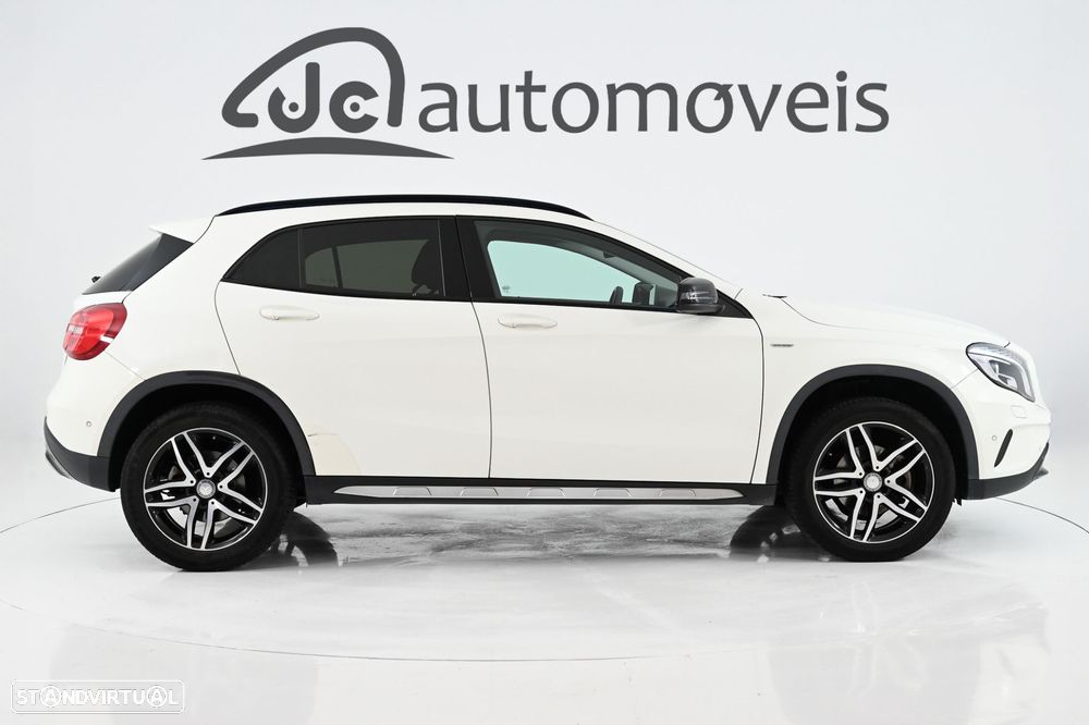 Mercedes-Benz GLA 180 d AMG Line - 7