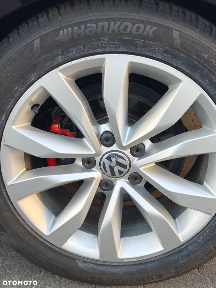 Volkswagen Passat - 26