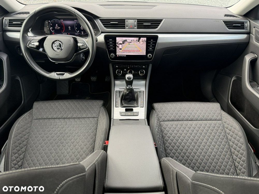 Skoda Superb 2.0 TDI SCR Ambition - 4