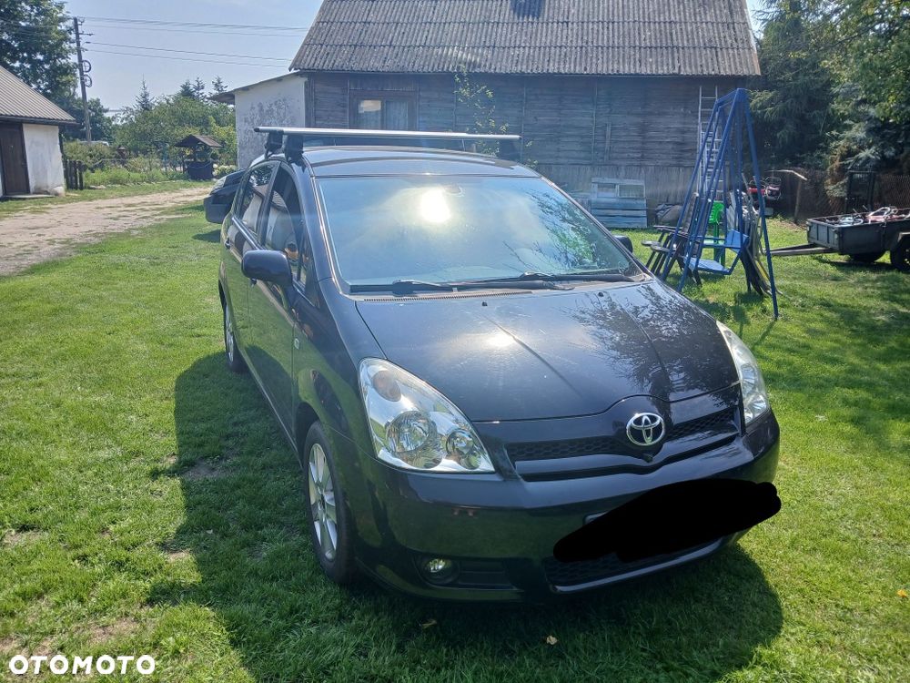 Toyota Corolla Verso - 1