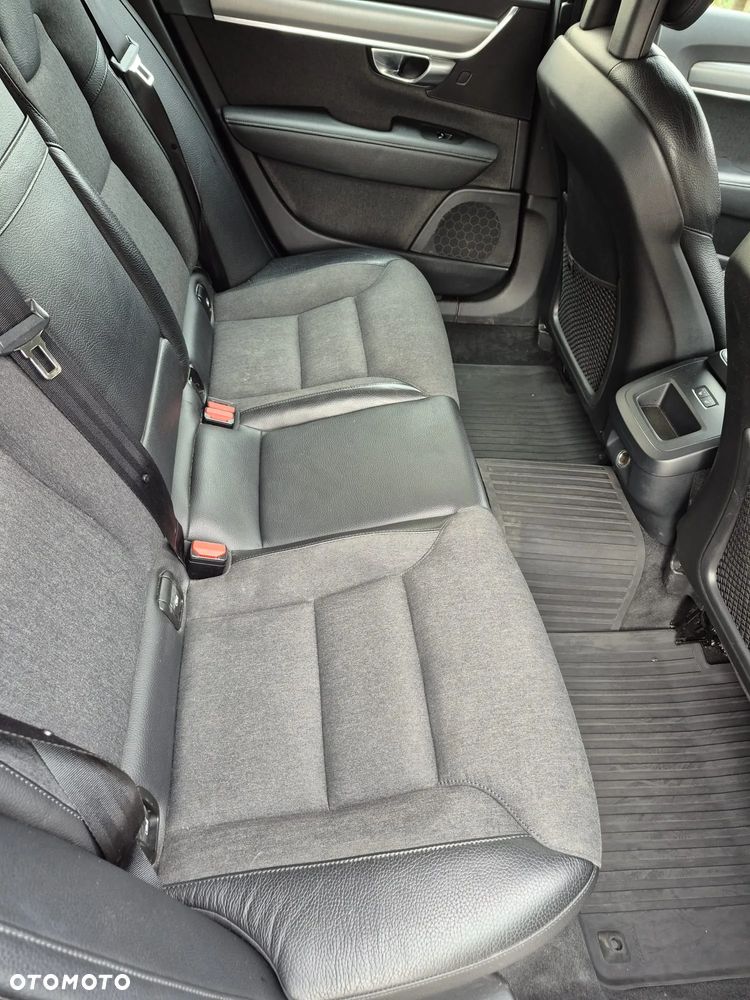 Volvo V90 D3 AWD Momentum Pro - 15