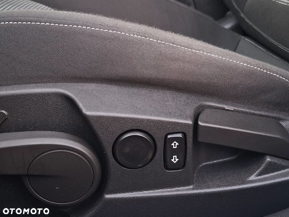 Opel Insignia 2.0 CDTI Cosmo - 24