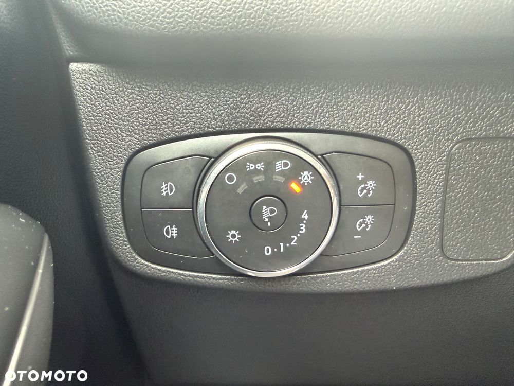 Ford Focus 1.5 EcoBlue Start-Stopp-System TITANIUM STYLE - 35