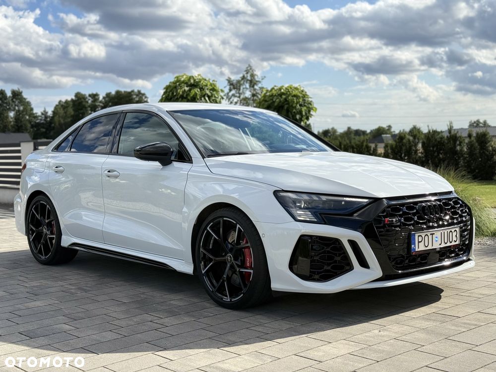 Audi RS3 Limousine TFSI Quattro S tronic - 3