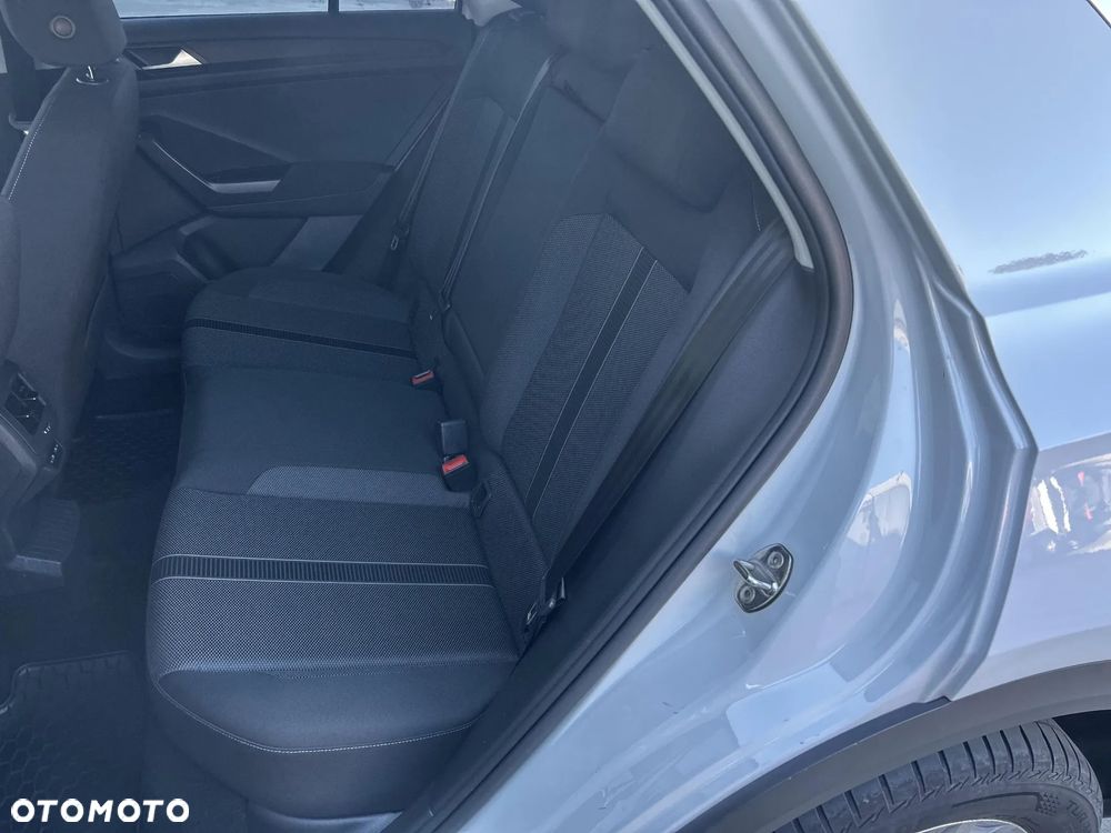 Volkswagen T-Roc 1.5 TSI Life DSG - 17