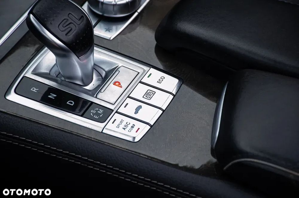 Mercedes-Benz SL - 35