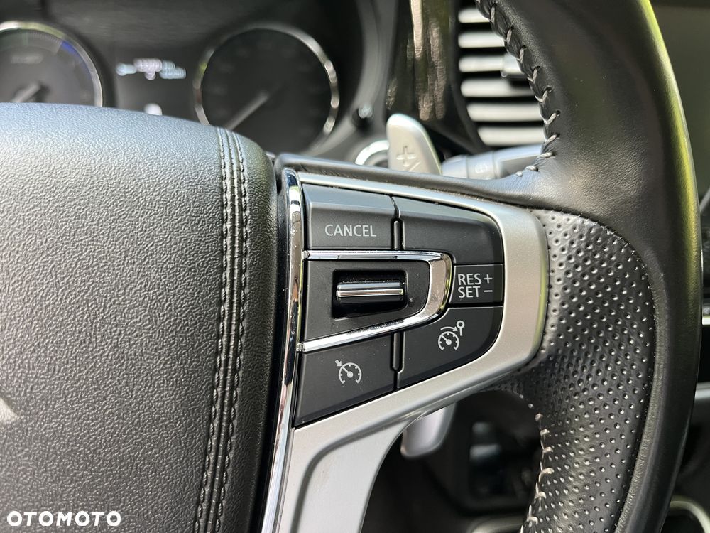 Mitsubishi Outlander Instyle NAVI + - 20
