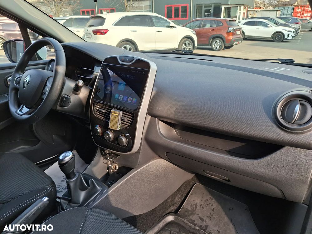Renault Clio TCe Life - 28