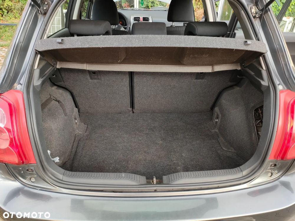 Toyota Auris 2.0 D-4D Sol - 16