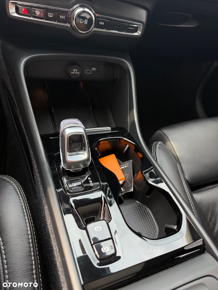 Volvo XC 40 B5 B AWD Ultimate Bright - 29