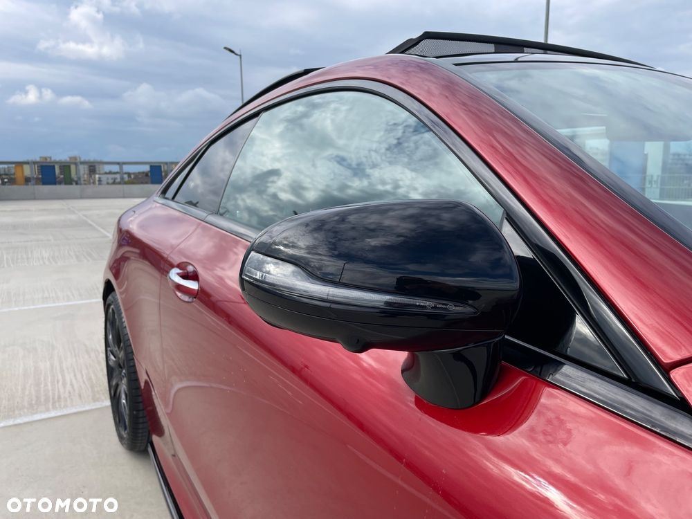 Mercedes-Benz Klasa E 220 d 4-Matic 9G-TRONIC - 19