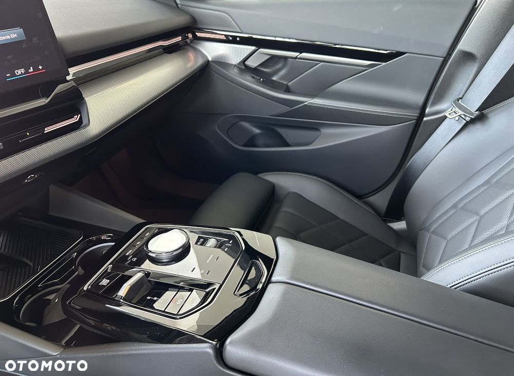 BMW Seria 5 520i mHEV M Sport sport - 16