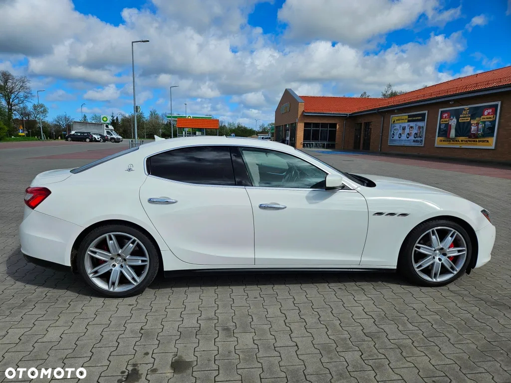 Maserati Ghibli - 4
