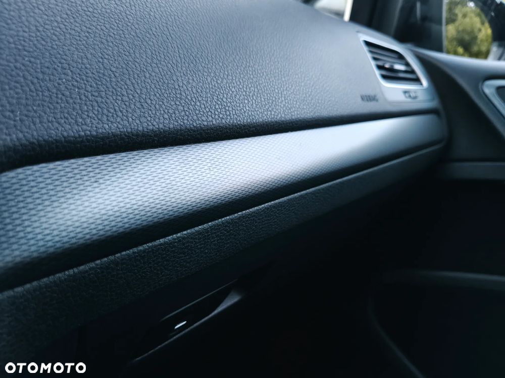 Volkswagen Golf - 20