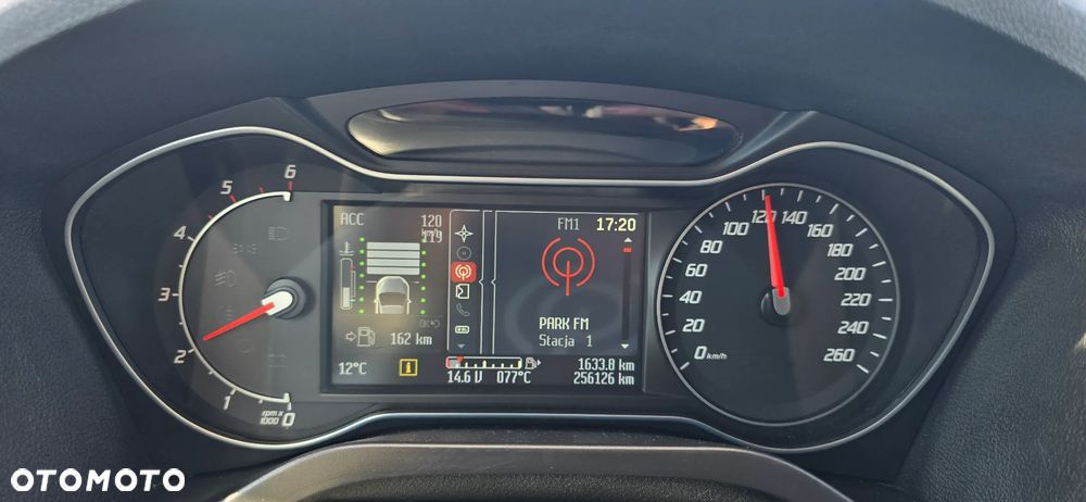 Ford S-Max 2.0 TDCi DPF Titanium - 23