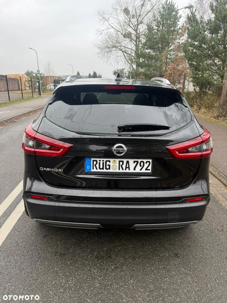 Nissan Qashqai 1.2 DIG-T Xtronic TEKNA+ - 4