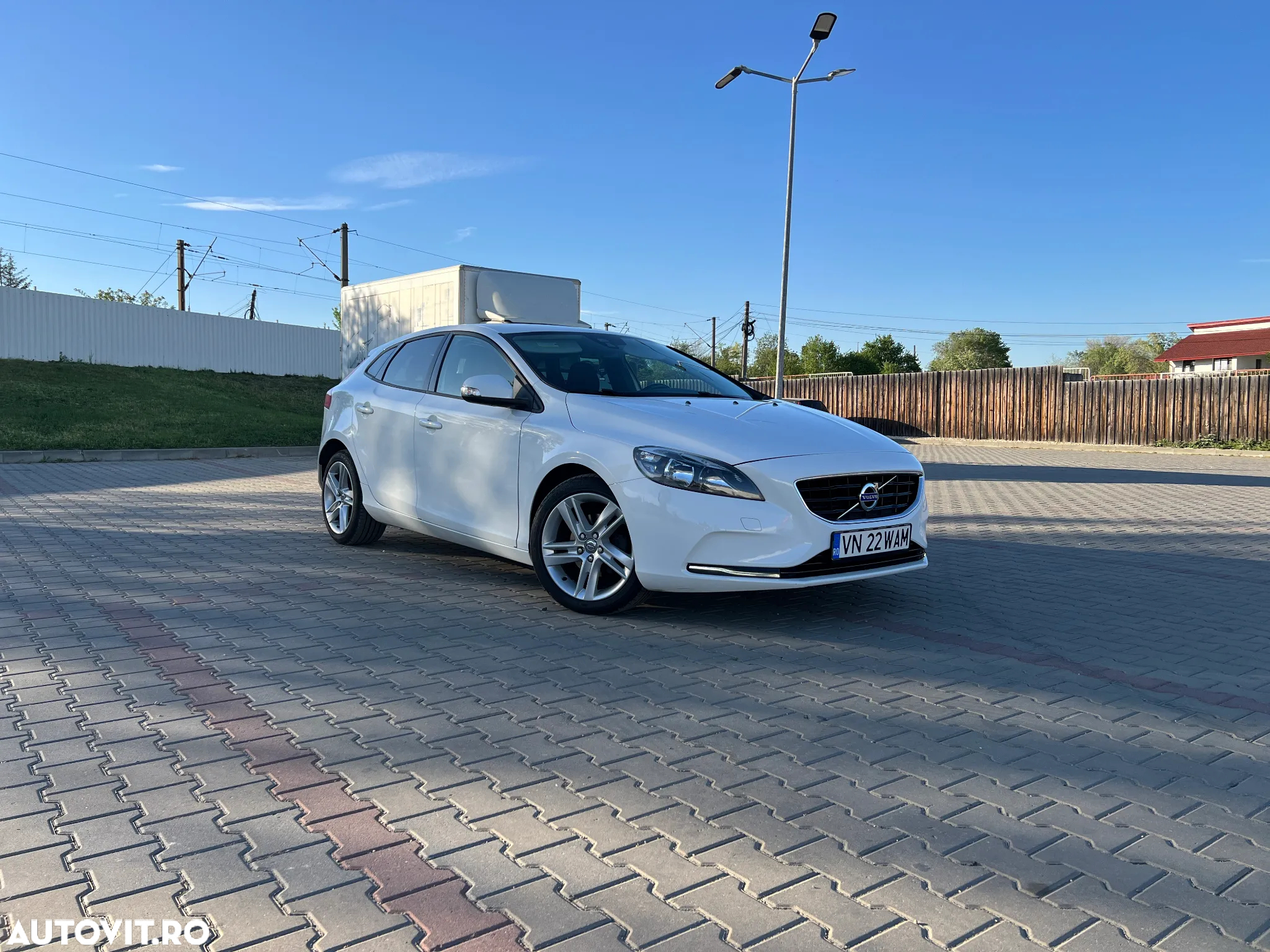 Volvo V40 D2 - 16