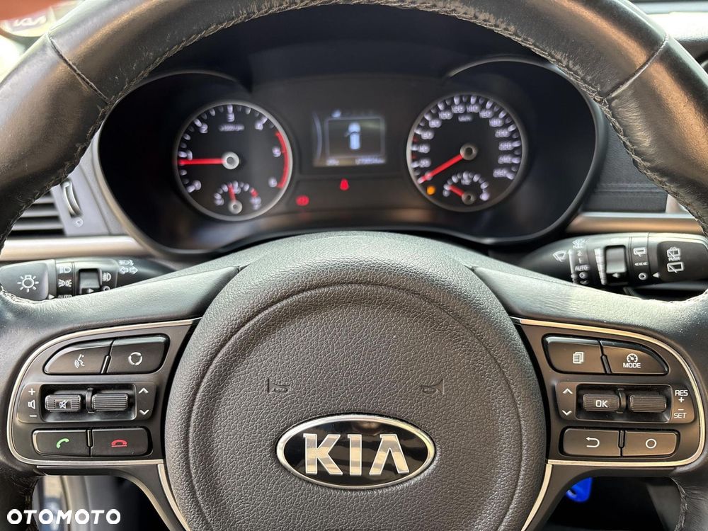Kia Optima 1.7 CRDI M - 26
