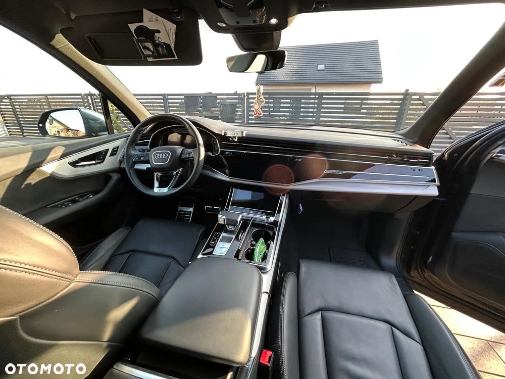 Audi Q7 - 11