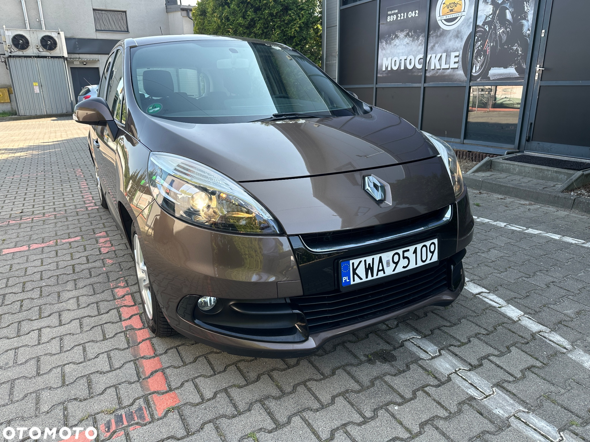 Renault Scenic 1.6 16V 110 TomTom Edition - 7