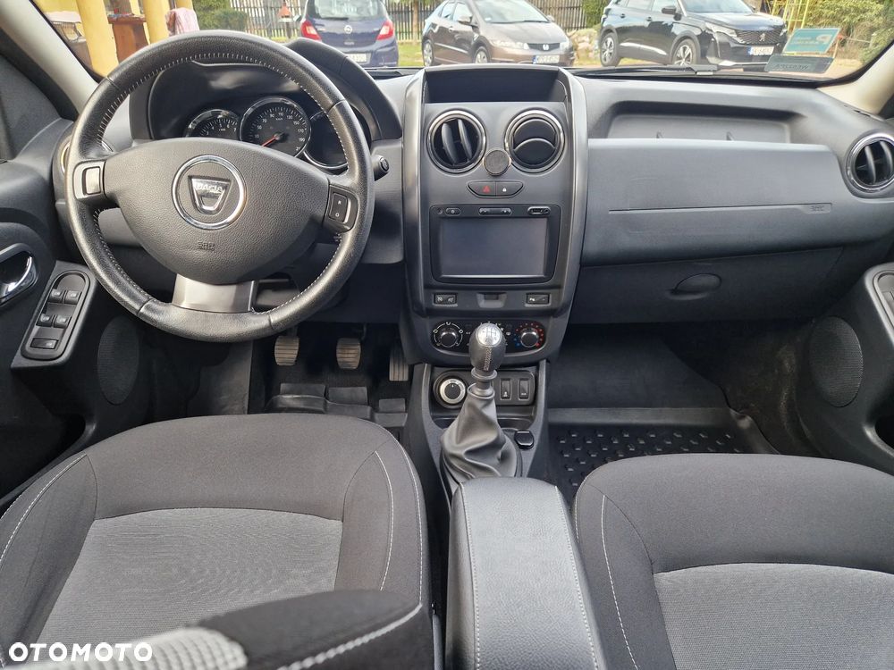 Dacia Duster 1.2 TCe Celebration 4x4 S&S EU6 - 11