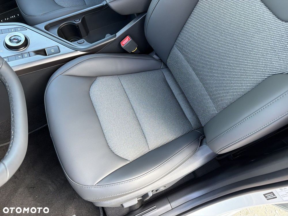 Kia Niro - 13
