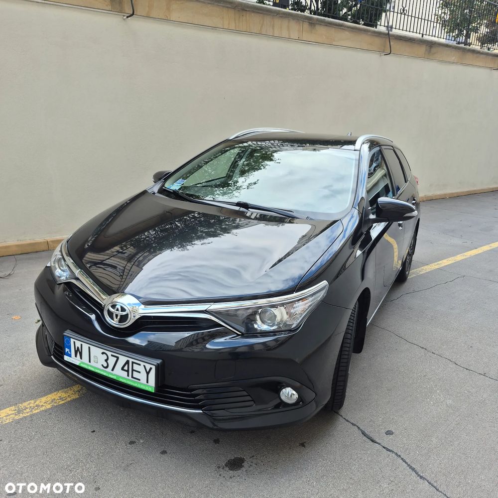 Toyota Auris 1.6 Comfort - 1