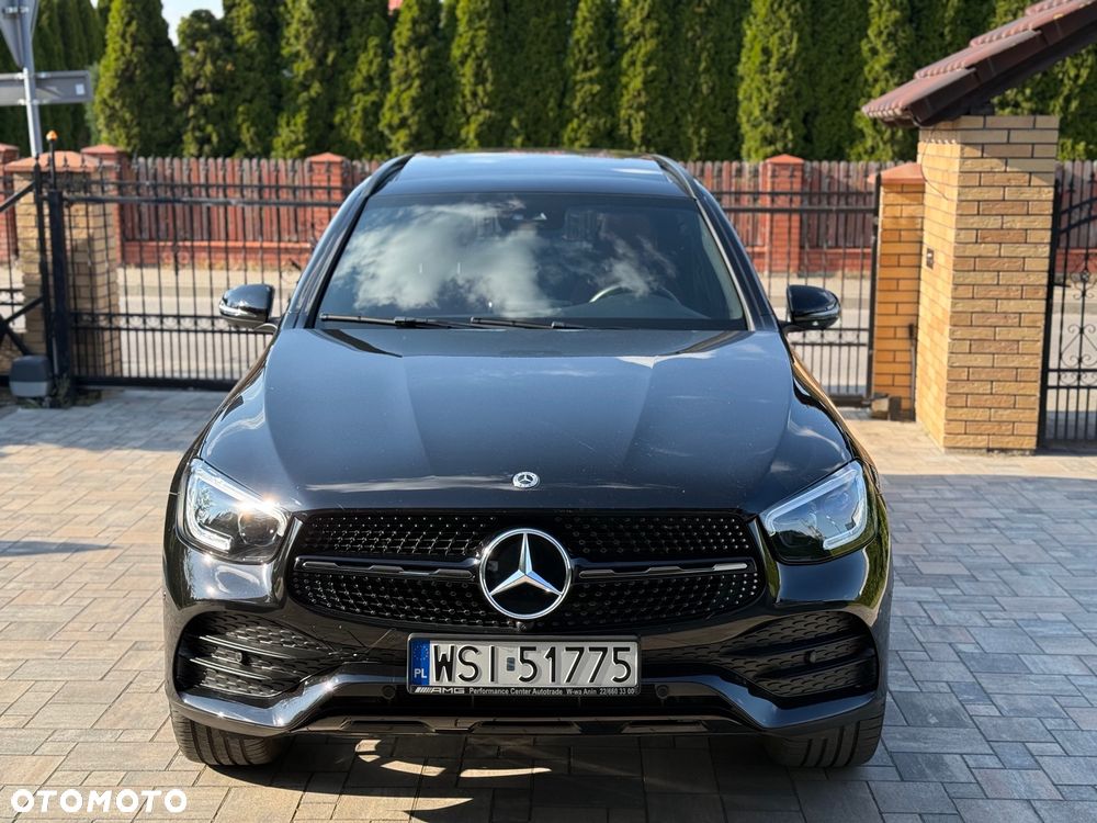 Mercedes-Benz GLC 300 4Matic 9G-TRONIC AMG Line Plus - 3