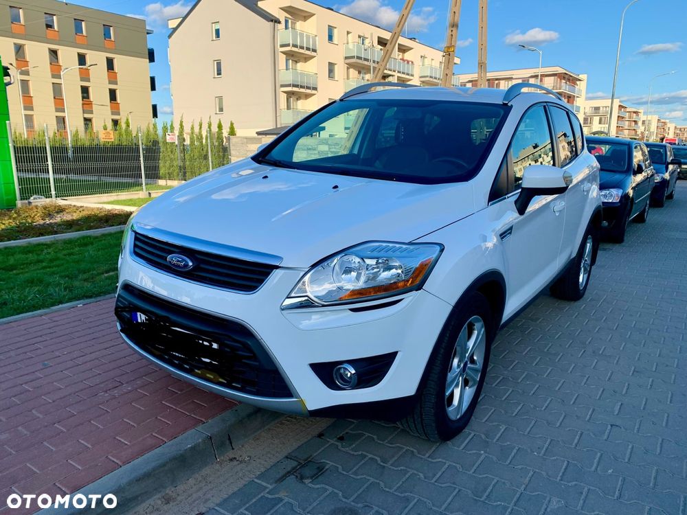 Ford Kuga - 1