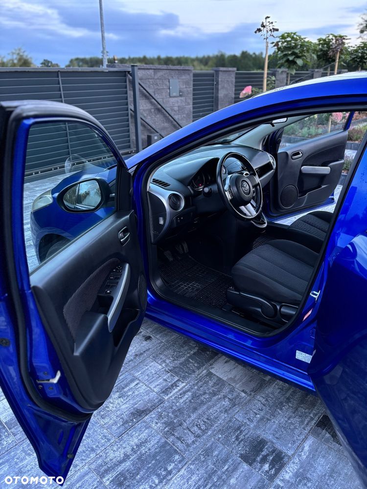 Mazda 2 - 13