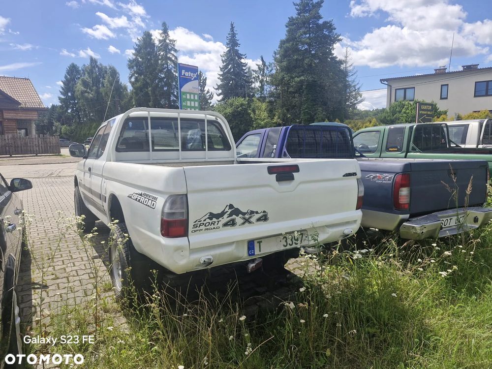 Mitsubishi L200 - 9