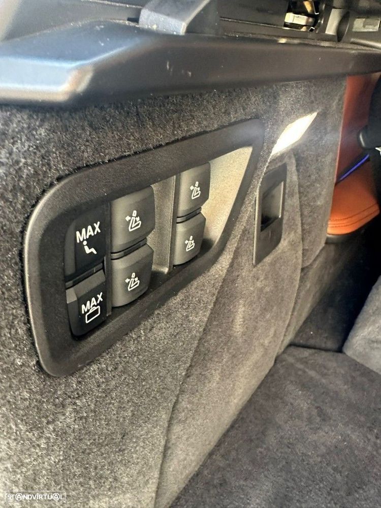 BMW X7 40 d xDrive Pack M Desportivo - 20