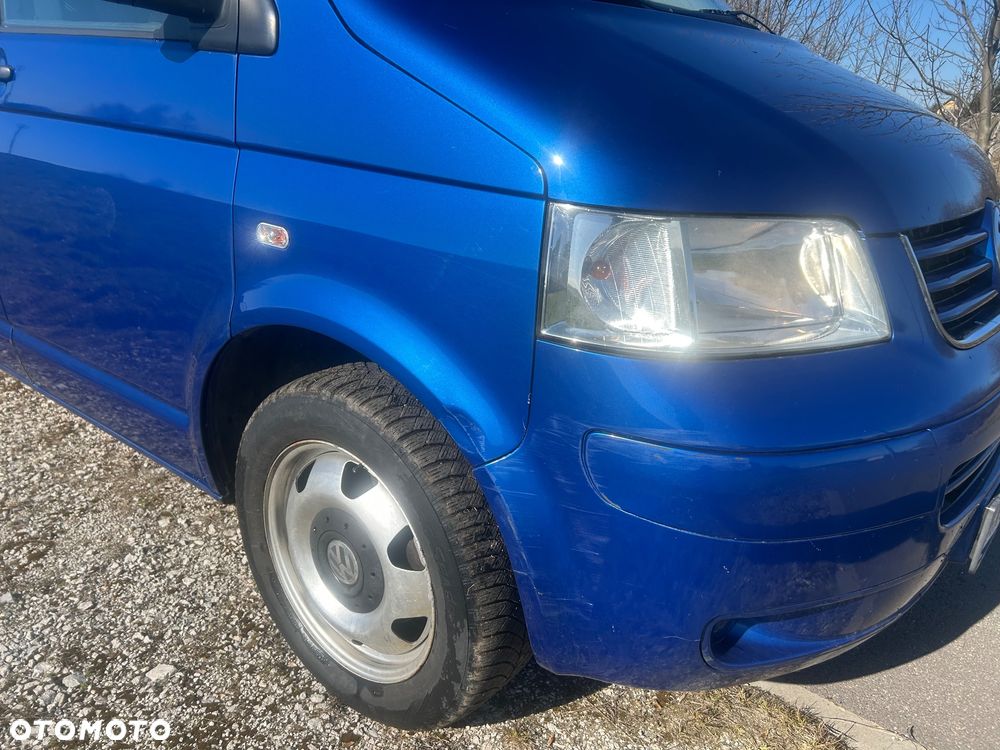 Volkswagen Multivan - 10