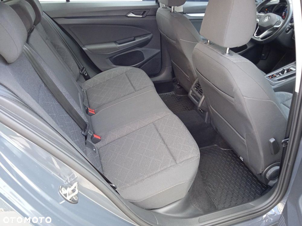 Volkswagen Golf - 14