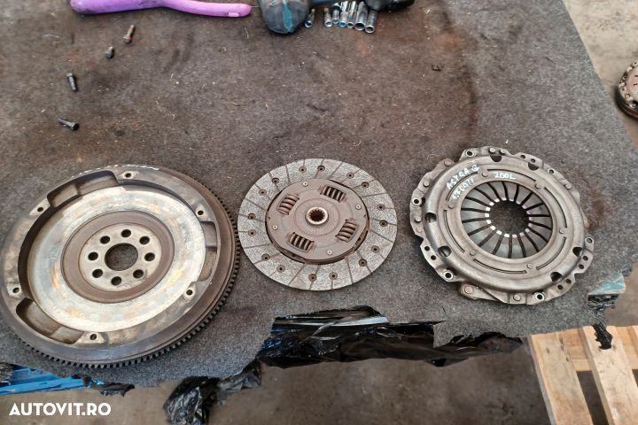 Kit ambreiaj 1.7 CDTI 55351769 8972280420 Opel Astra G [1998 - 2009] - 1