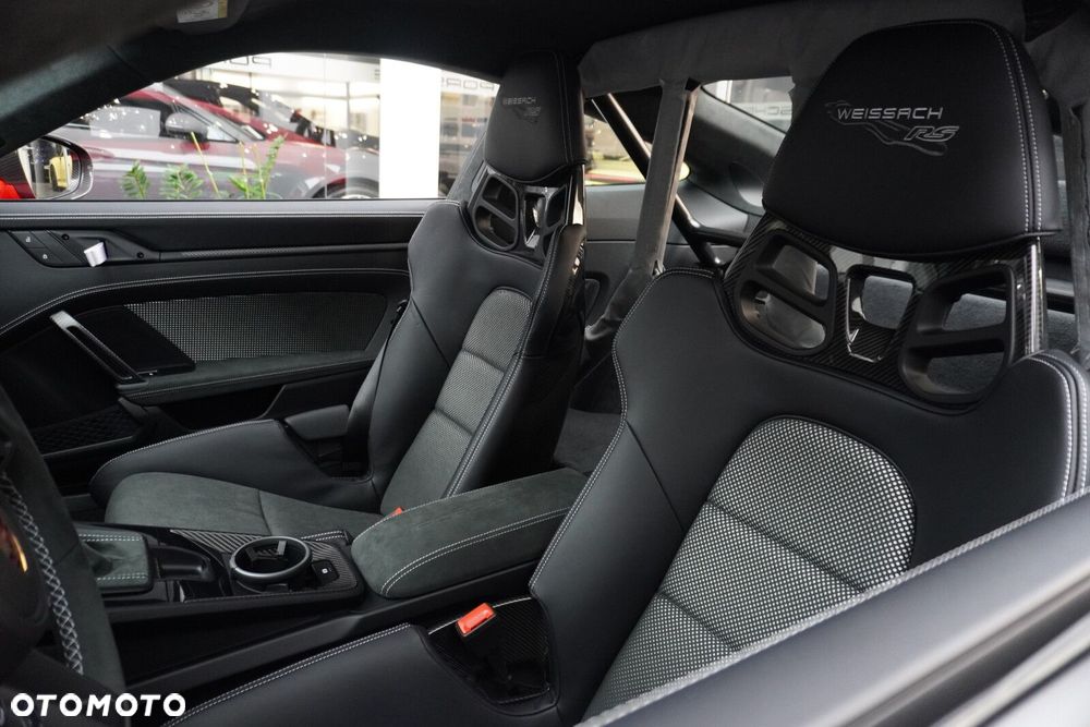 Porsche 911 GT3 RS - 29
