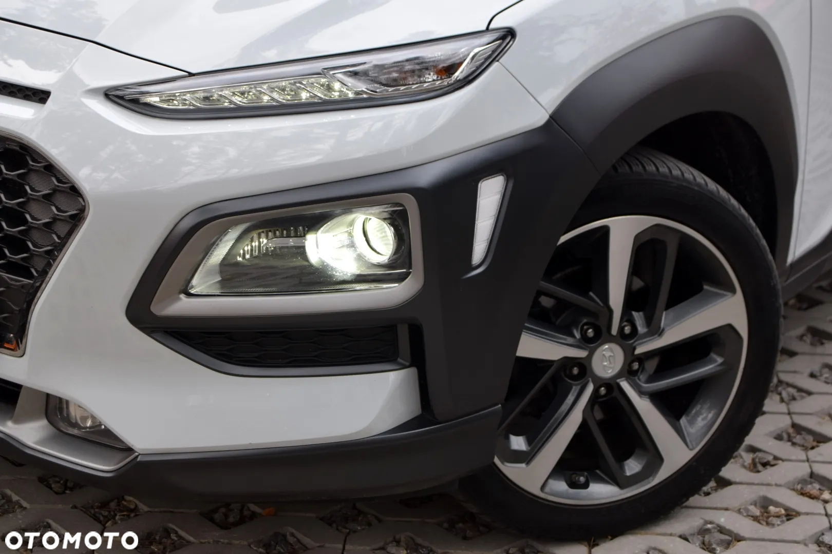 Hyundai Kona 1.0 T-GDI Premium - 18
