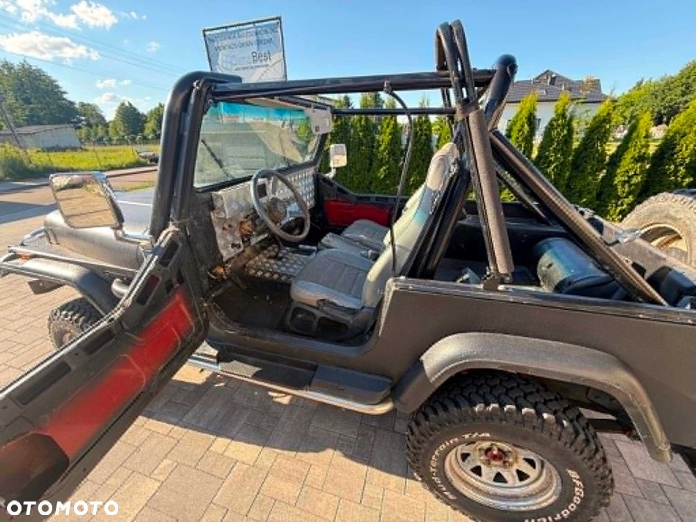 Jeep Wrangler - 6