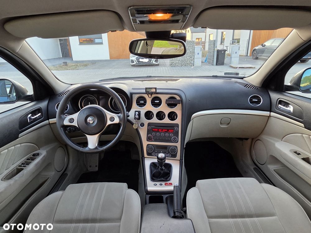 Alfa Romeo 159 - 8