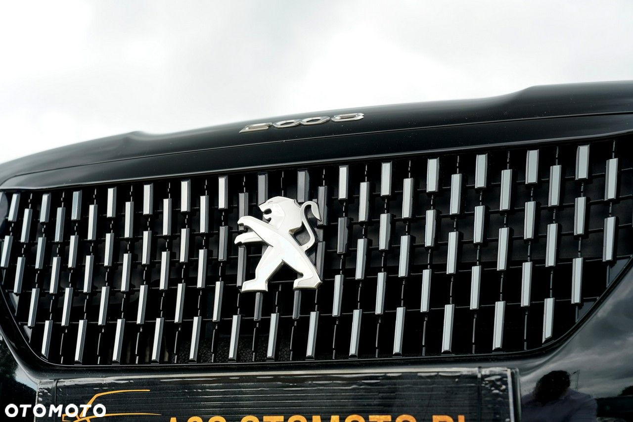 Peugeot 2008 - 8