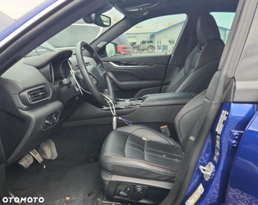 Maserati Levante - 8