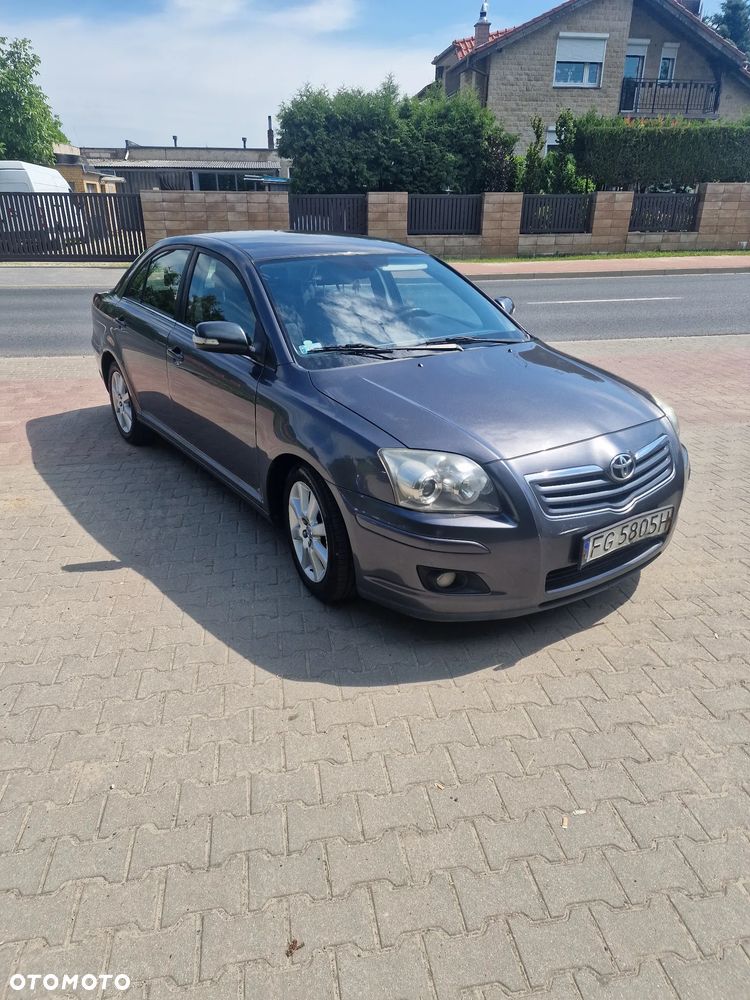 Toyota Avensis 1.8 VVT-i Sol - 3