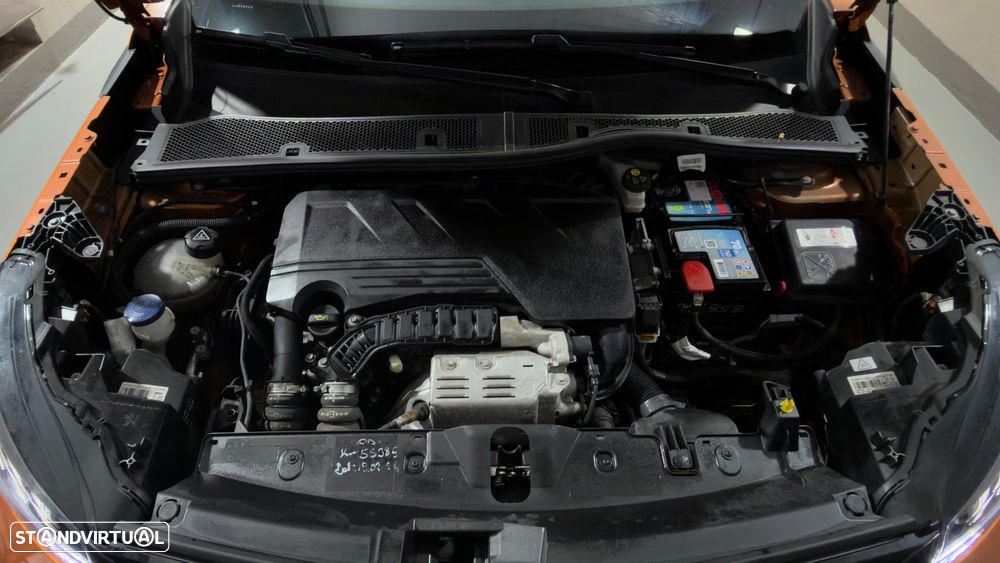 Peugeot 2008 PureTech 155 EAT8 GT - 43