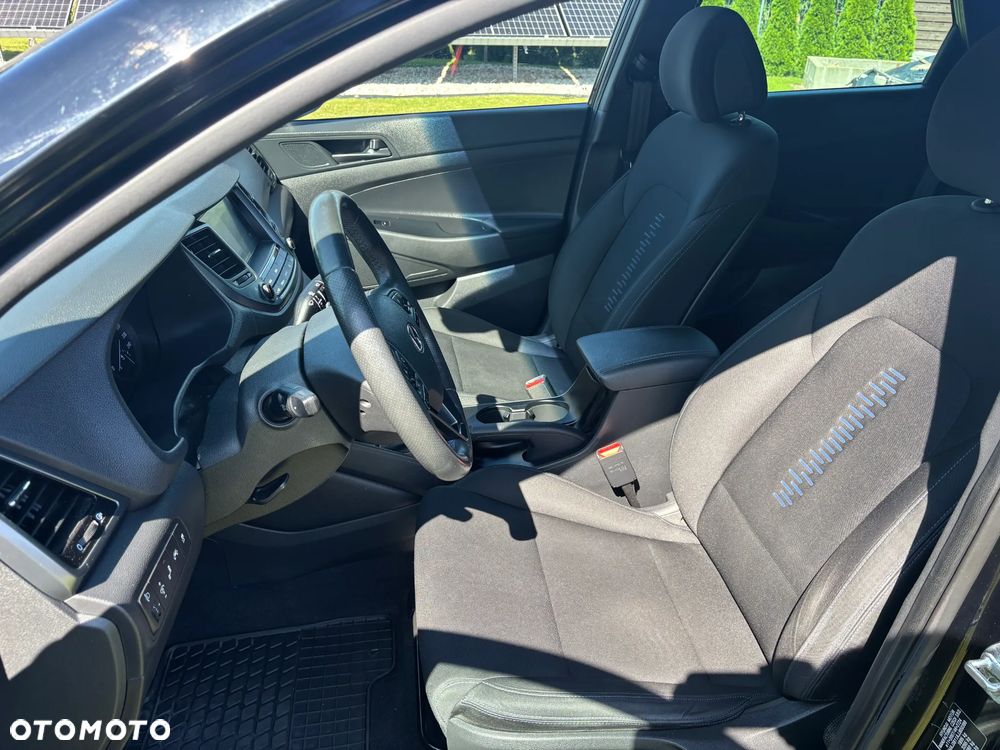 Hyundai Tucson blue 1.6 GDi 2WD Passion - 12