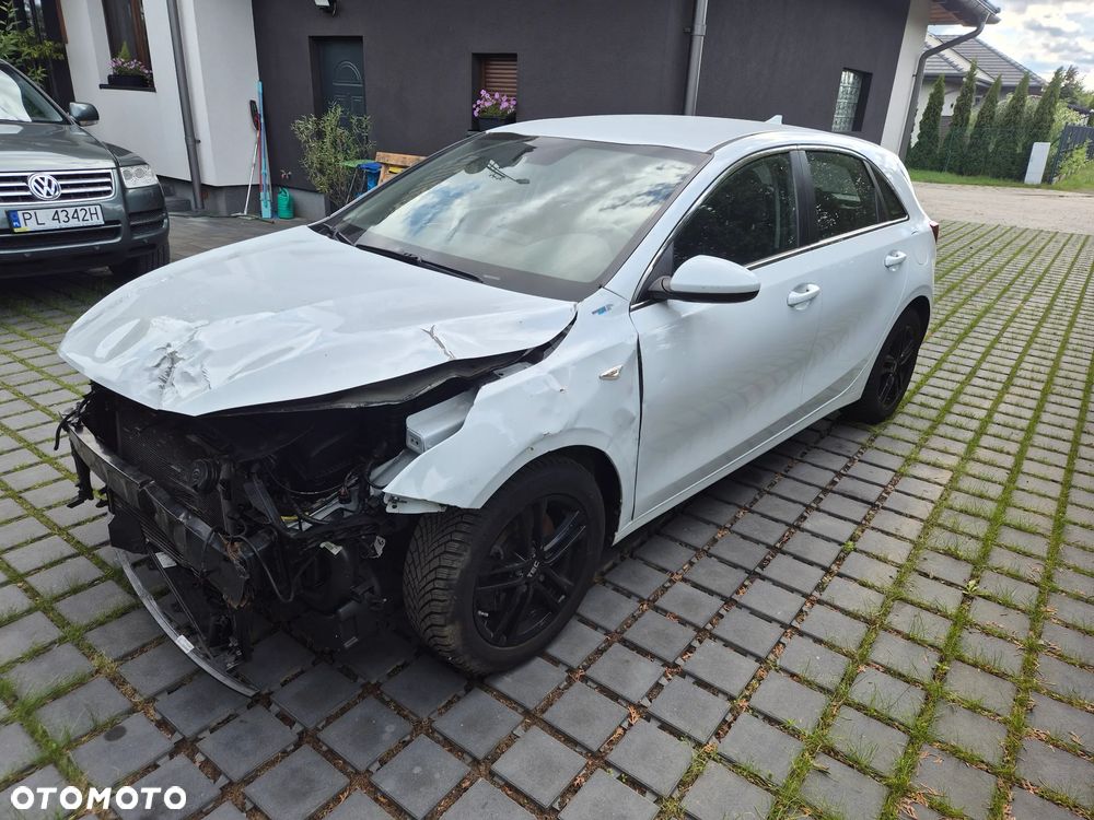 Kia Ceed - 5