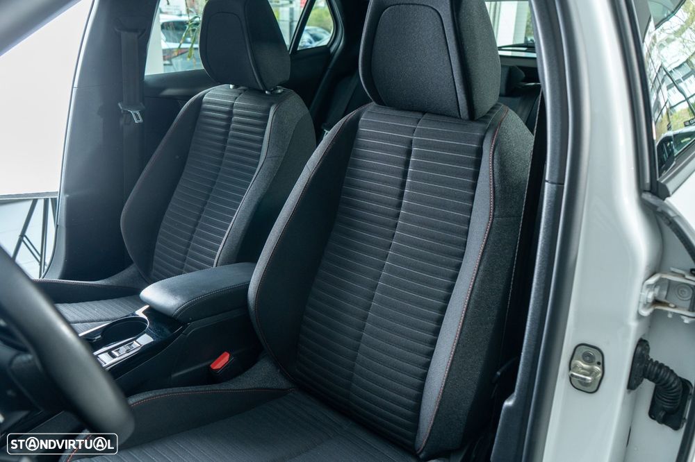 Peugeot 2008 1.2 PureTech Active Pack EAT8 - 7