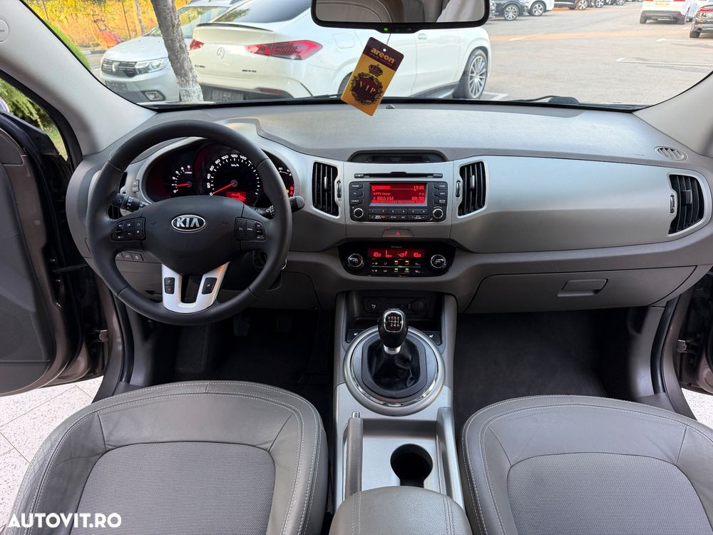 Kia Sportage 2.0 DSL MT 4x4 PREMIUM - 6