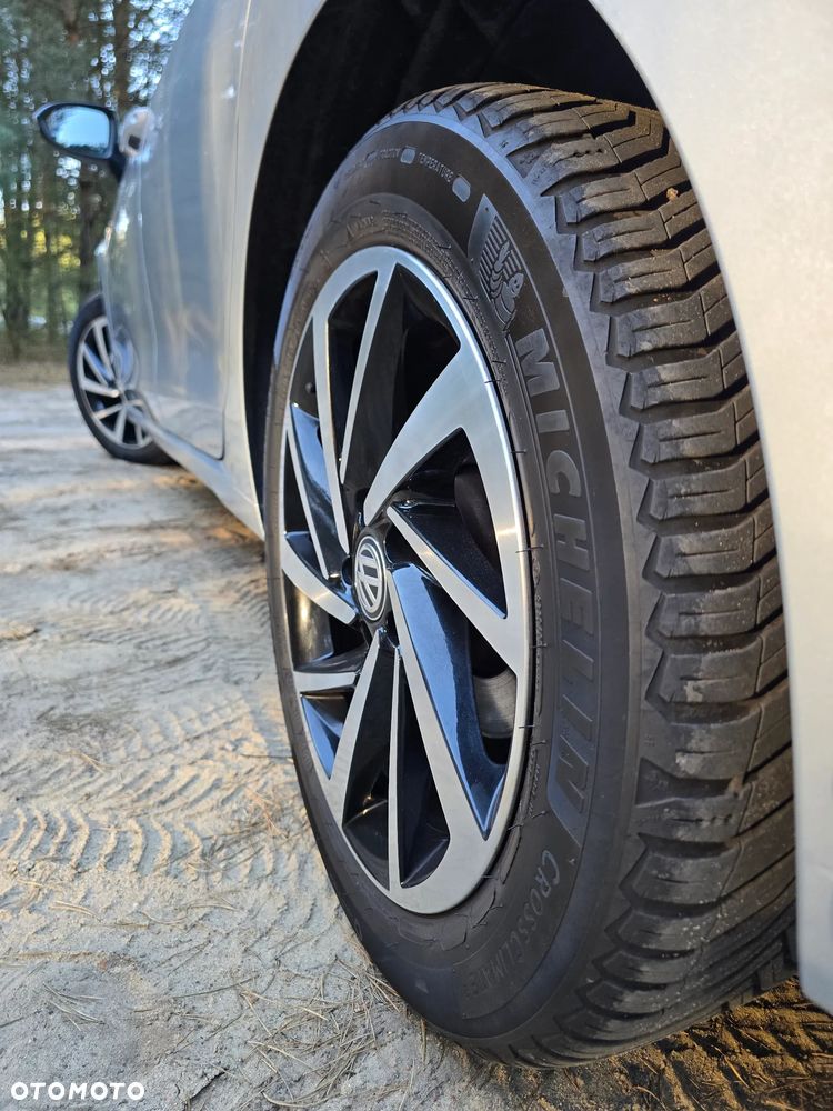 Volkswagen Golf 1.5 TSI BMT Evo Highline DSG - 35